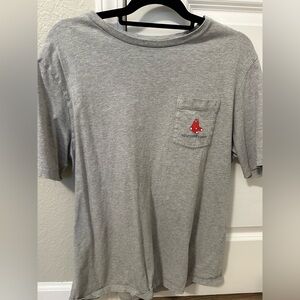 Vineyards Vines Boston RedSox short sleeve shirt